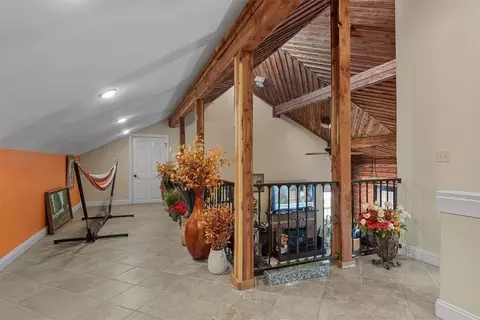 Entry Way - 5475 Colvin Pl, Lowell, AR 72745 photo 3 of 5