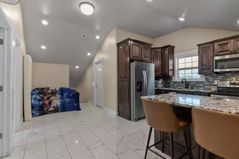 Entry Way - 5475 Colvin Pl, Lowell, AR 72745 photo 5 of 5
