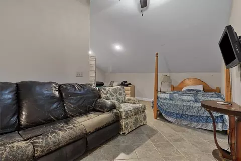 Bedroom - 5475 Colvin Pl, Lowell, AR 72745 photo 5 of 7