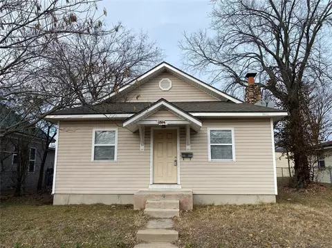 1503 E Valley St, Joplin, MO 64801