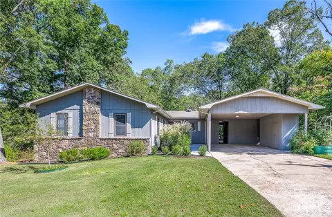 1 Penzance Dr, Bella Vista, AR 72714