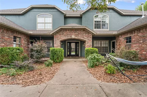 2670 N Valencia Ave, Fayetteville, AR 72703