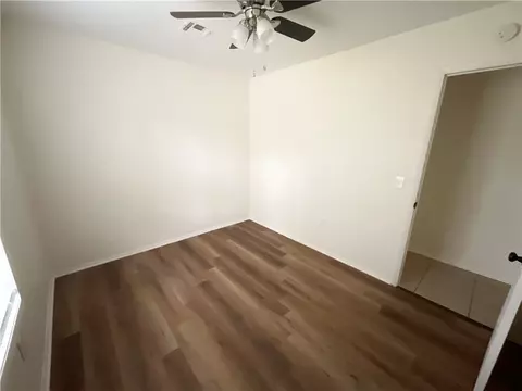 Bedroom - 304 N 5th St, Jay, OK 74346 photo 8 of 17