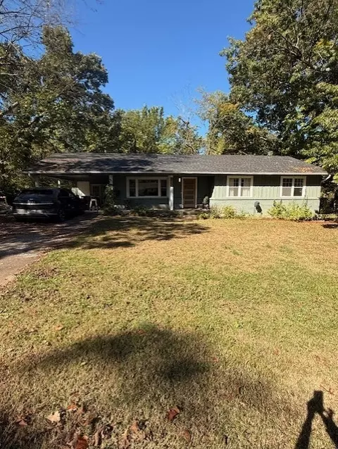 1855 N Greenvalley Ave, Fayetteville, AR 72703