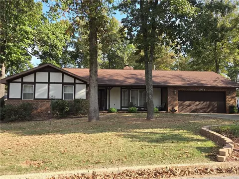204 Leatherwood Dr, Mountain Home, AR 72653