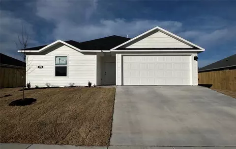 561 Shepherd St, Prairie Grove, AR 72753