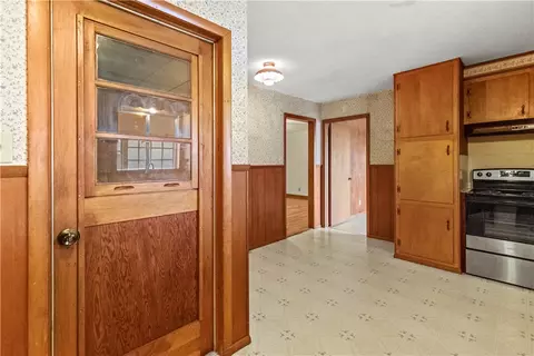 Entry Way - 119 Carr Ct, Harrison, AR 72601 photo 1 of 1