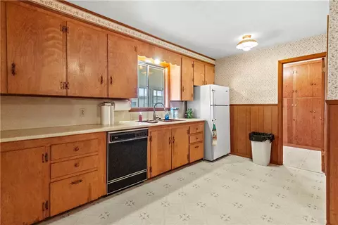 Kitchen - 119 Carr Ct, Harrison, AR 72601 photo 1 of 3