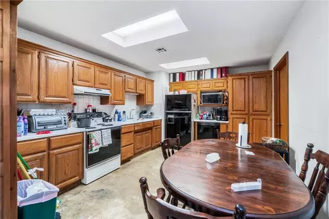 Kitchen - 9379 Technology Dr, Rogers, AR 72756 photo 1 of 1