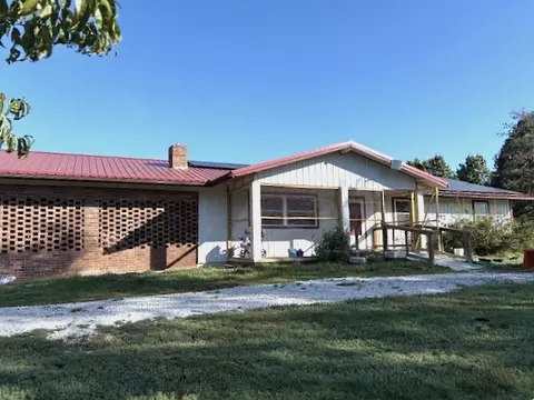 3917 Sansing Hollow Rd, Harrison, AR 72601