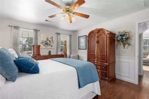 Bedroom - 447 Thicksten Dr, Alma, AR 72921 photo 1 of 8