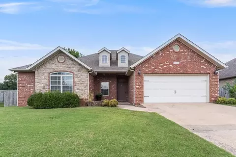 5000 SW Golden Eagle Ave, Bentonville, AR 72713