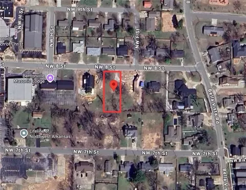 815 NW 8th St, Bentonville, AR 72712