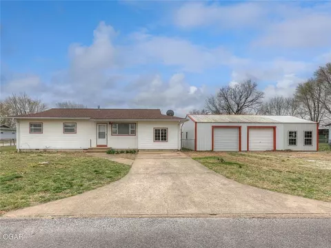 212 Maverick, Goodman, MO 64843