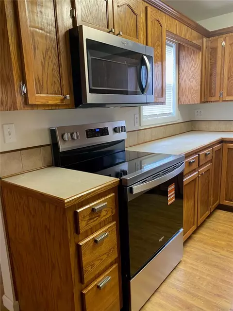 Kitchen - 776 Quarry St, Lamar, AR 72846 photo 5 of 5