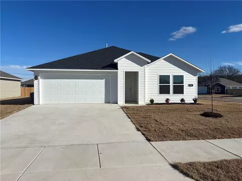 591 Mac St, Prairie Grove, AR 72753