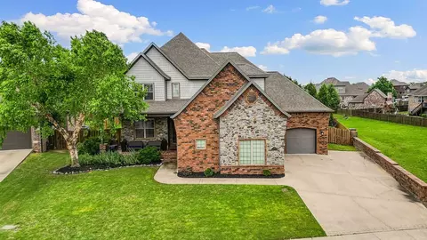 4602 Willow Rdg, Rogers, AR 72758