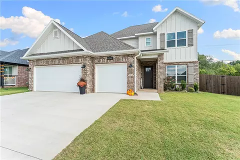 5208 SW Tea Olive Ln, Bentonville, AR 72713