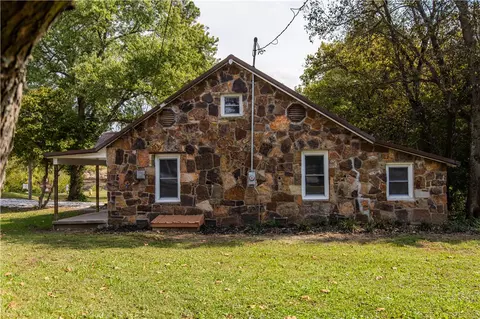 Exterior - 121 129 Main St, West Fork, AR 72774 photo 2 of 12