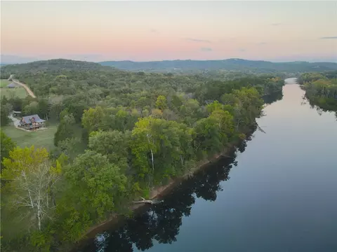 804 County Road 212, Eureka Springs, AR 72631