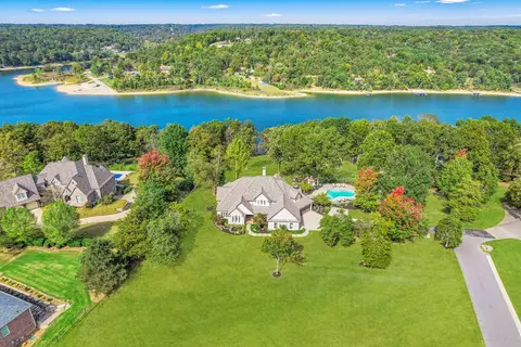 View/Area - 10392 Cedar Pointe Dr, Lowell, AR 72745 photo 3 of 5
