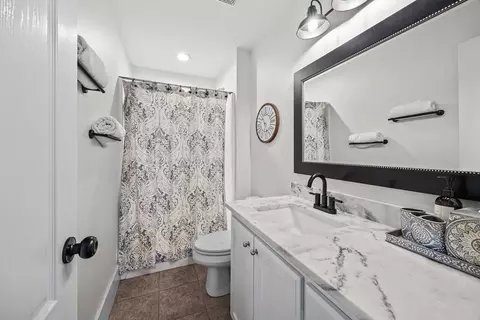 Bath - 10392 Cedar Pointe Dr, Lowell, AR 72745 photo 7 of 7