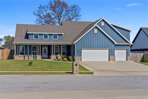 816 Spurgeon Ln, Prairie Grove, AR 72753