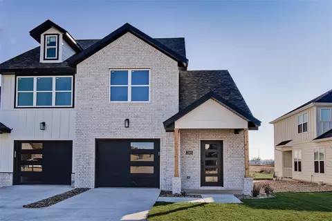 2805 SW Hampshire Ave, Bentonville, AR 72713
