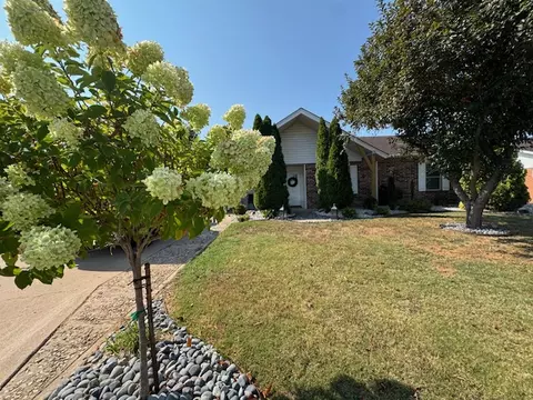 2714 W Ash St, Rogers, AR 72758