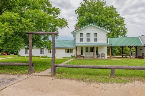 267271 Knox Ln, Noel, MO 64854
