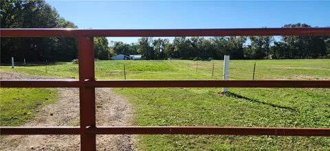 1325 Roytaylor Rd, Russellville, AR 72802