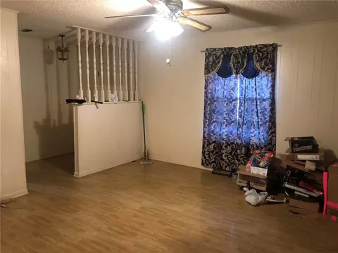 Living - 19446 Hwy 67, Malvern, AR 72104 photo 2 of 3