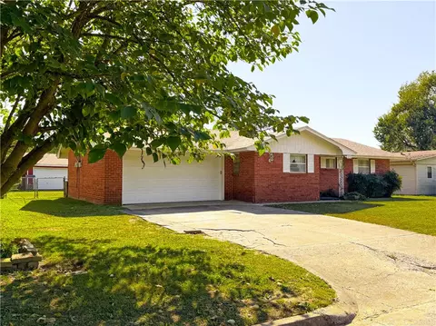 1713 Shelby Ave, Springdale, AR 72762