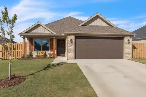 1110 Greendale Ave, Lowell, AR 72745