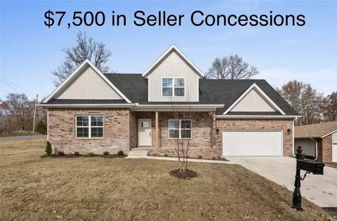 1 Kirkcudbright Dr, Bella Vista, AR 72715