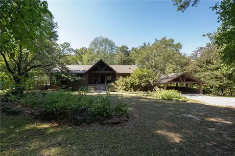 18846 Lake Sequoyah Rd, Fayetteville, AR 72701