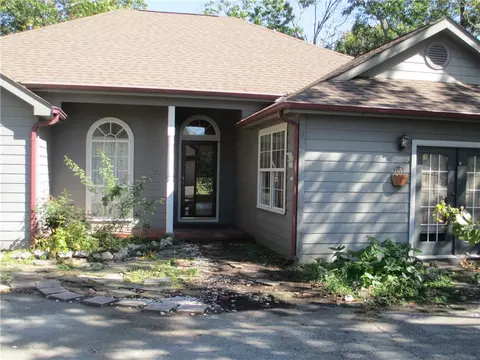 166 Holiday Island Dr, Holiday Island, AR 72631