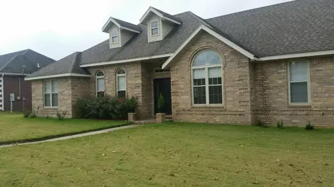 411 NW Saddlebrook Dr, Bentonville, AR 72712