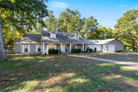 16 Blizzen Ln, Bella Vista, AR 72714