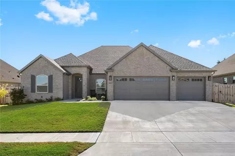 417 S Emerald Woods Run, Farmington, AR 72730