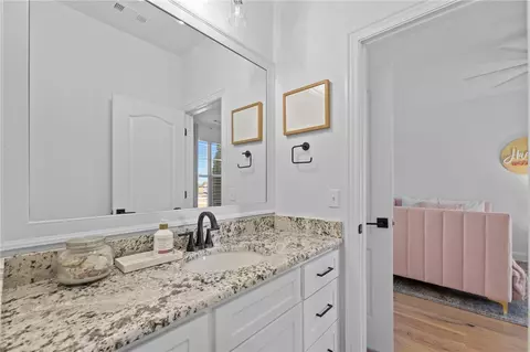 Bath - 813 Lancelot Dr, Springdale, AR 72762 photo 3 of 5