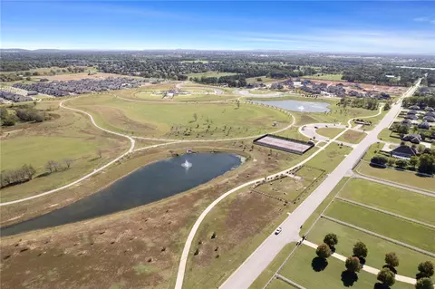 View/Area - 813 Lancelot Dr, Springdale, AR 72762 photo 7 of 12