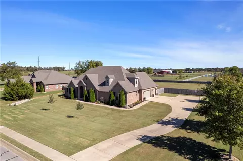 View/Area - 813 Lancelot Dr, Springdale, AR 72762 photo 1 of 12