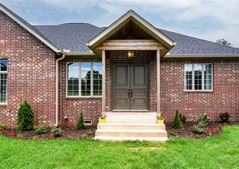15071 Crossover Rd, Gravette, AR 72736