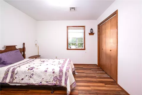 Bedroom - 57601 330 Rd, Jay, OK 74346 photo 4 of 5