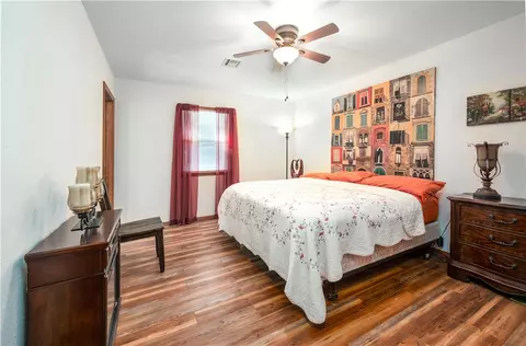 Bedroom - 57601 330 Rd, Jay, OK 74346 photo 2 of 5