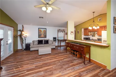 Living - 57601 330 Rd, Jay, OK 74346 photo 2 of 3