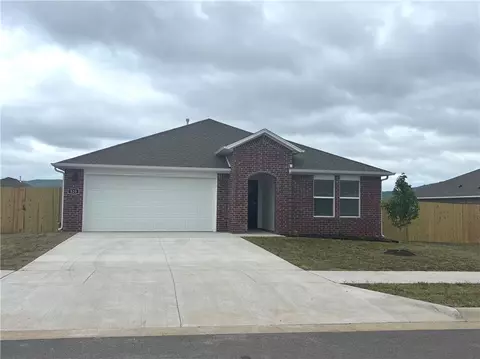 520 Colorado St, Farmington, AR 72730