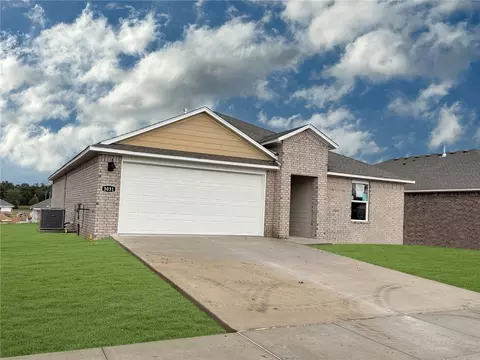 3031 Laredo Ln, Centerton, AR 72736