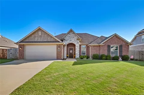 4333 W Anthem Dr, Fayetteville, AR 72704